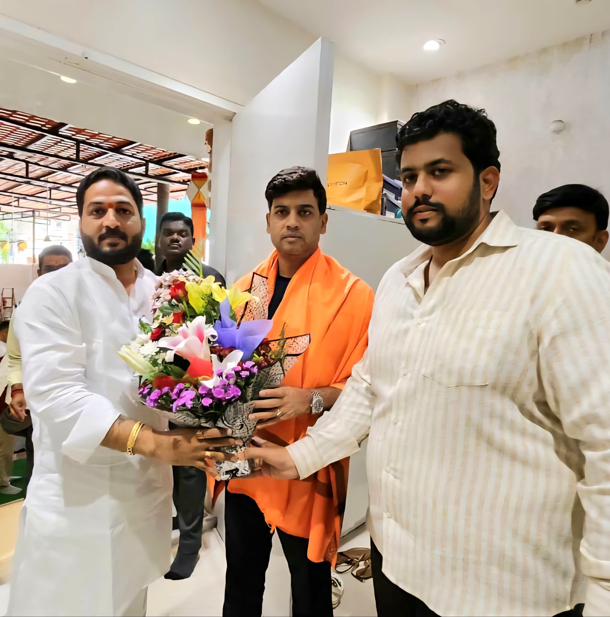 ऑपरेशन सिंदुर बाबतची भूमिका जगासमोर भक्कमपणे मांडणारे खा.डॉ.श्रीकांत शिंदे यांचा धाराशिव जिल्हा शिवसेनेच्या वतीने सत्कार